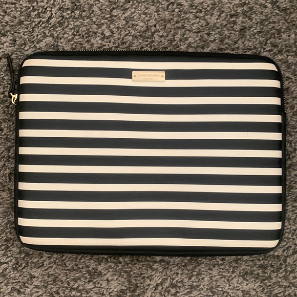 Kate Spade cushioned laptop sleeve - Picture 1 of 9